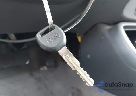 2000 Honda Civic Lx z USA, uszkodzony, nr VIN 1HGEJ6678YL057178